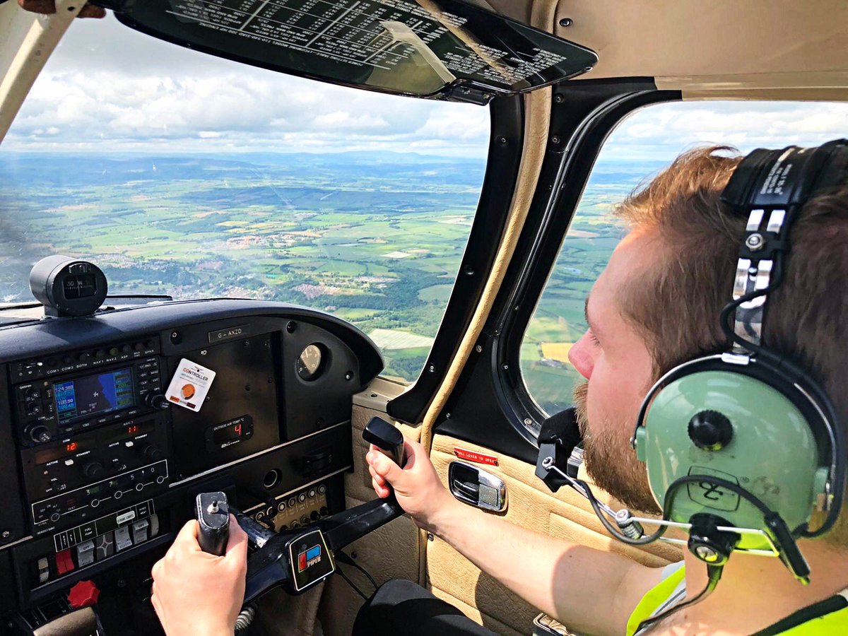 CTroublemaker_'s tweet image. 🛩☀️
Just another Tuesday.