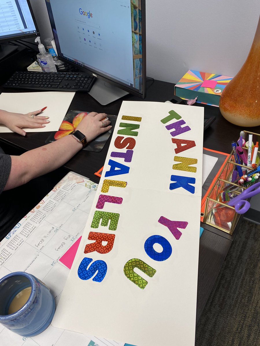 iamapeachscone's tweet image. Installer Appreciation Week here at #KnoxvilleRomanoff! We have the best guys on our team! #RomanoffReno
#stayhydrated @Gatorade @rromanoff @beckyinstallhap @realdoctorshawn @amygromanoff @superdave427 @LarissaGreenTHD