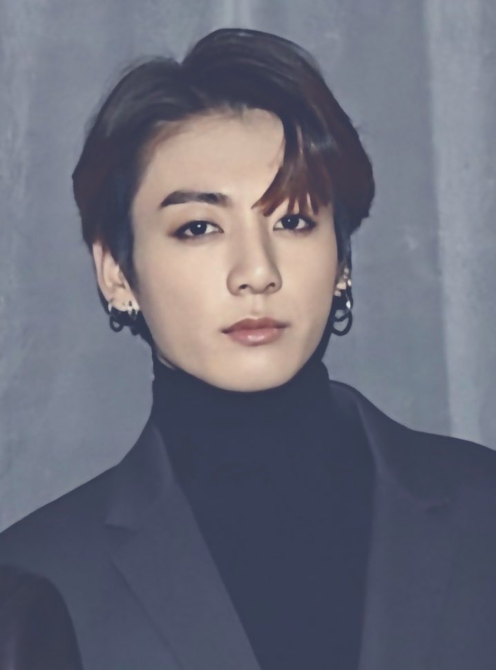Jungkook‘s beauty from different angles, a thread  #JUNGKOOK    #KooktiddieCommittee  #KTCproject  #sisterwives  @BTS_twt