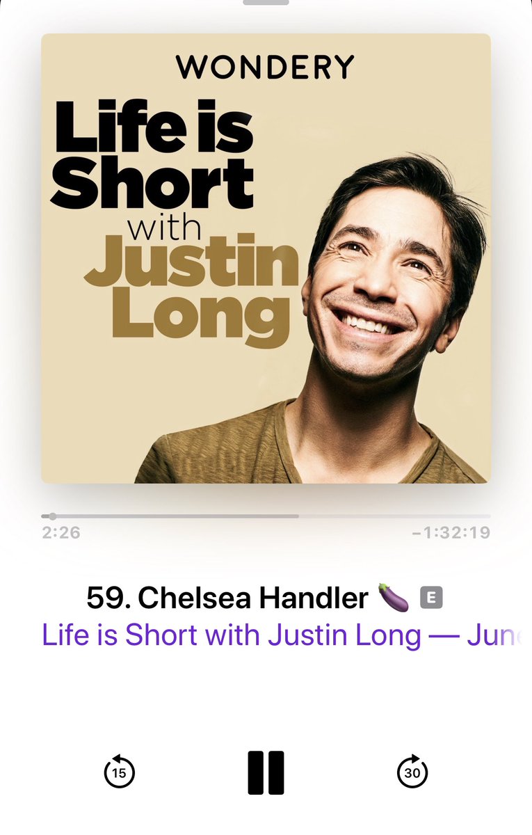 smaclaineee's tweet photo. @chelseahandler @justinlong https://t.co/wguErNBwUV
