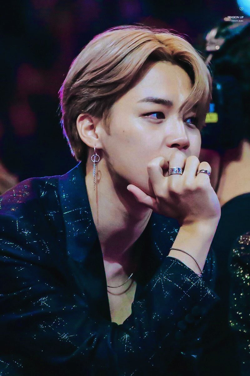 Park Jimin is the "prince charmant" in every princess story .. ♡-A thread