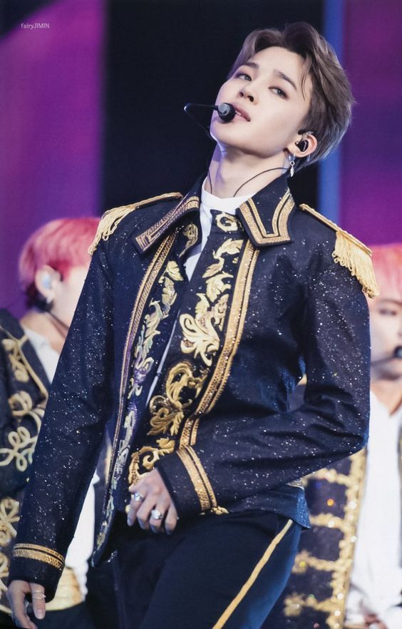 Park Jimin is the "prince charmant" in every princess story .. ♡-A thread