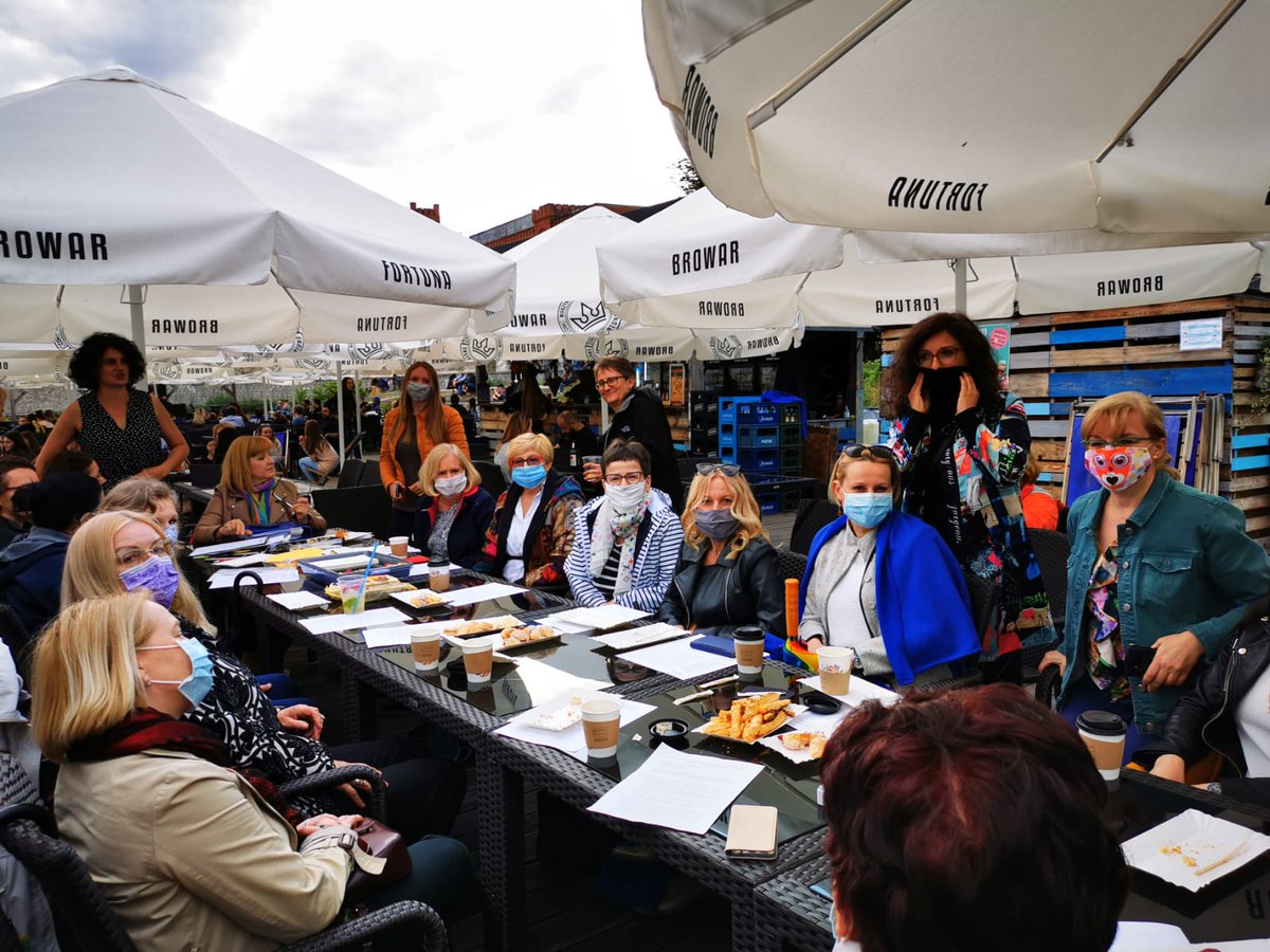 W kobietach siła 💪
Zebranie Stowarzyszenia Dolnośląski Kongres Kobiet 💛 O działaniach zrealizowanych, o planach na przyszłość, w tym parlamentarnych.
Działamy ✌ Takie spotkania zawsze są pozytywną dawką energii 💚