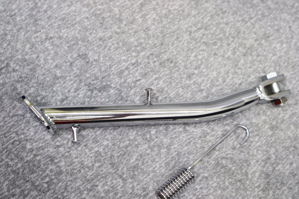 akiyanparts's tweet photo. #新商品
#今回はノーマル対応です
#サイドスタンド
#cbx400f
#cbx550F
#メッキ

#旧車會
#nc07
#pc04
#純正対応
#25センチ

こちらで販売してます😁
↓
#アキヤンのバイクパーツ
https://t.co/6K6gf1KCHW

#アキヤンの中古パーツ
https://t.co/iDVahQ125J https://t.co/wueYk9pBq8