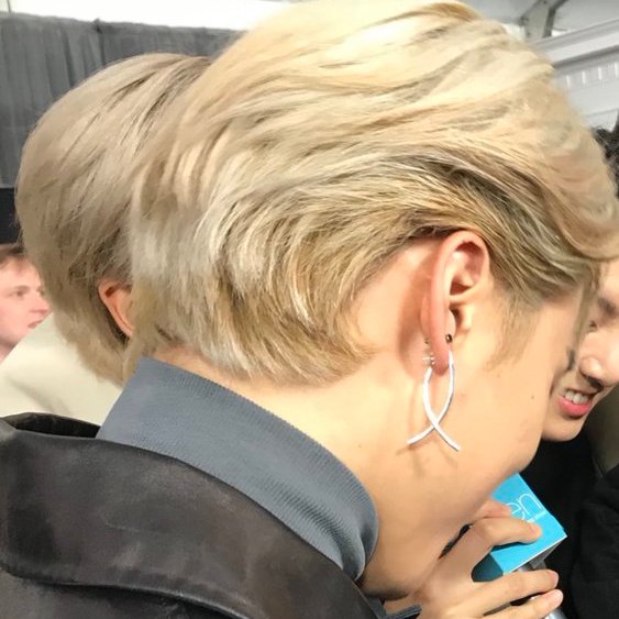 Park Jimin is the "prince charmant" in every princess story .. ♡-A thread