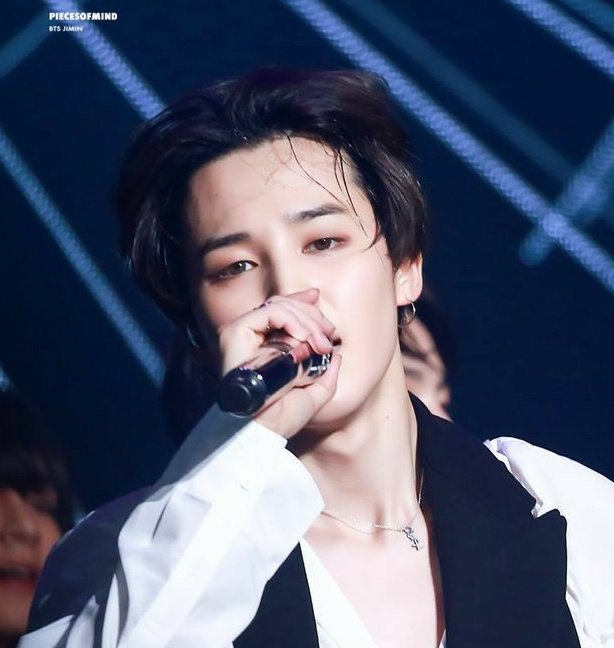 Park Jimin is the "prince charmant" in every princess story .. ♡-A thread