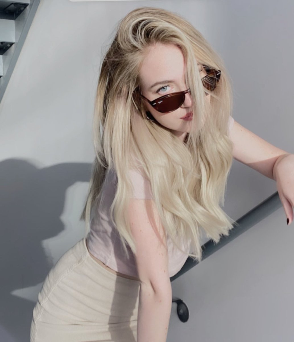 devilwearsdevin's tweet image. 𝑰 𝒍𝒊𝒌𝒆 𝒕𝒉𝒆 𝒔𝒂𝒅 𝒆𝒚𝒆𝒔, 
𝑴𝒐𝒖𝒕𝒉 𝒇𝒖𝒍𝒍 𝒐𝒇 𝒘𝒉𝒊𝒕𝒆 𝒍𝒊𝒆𝒔 

                                ⠀⠀⠀