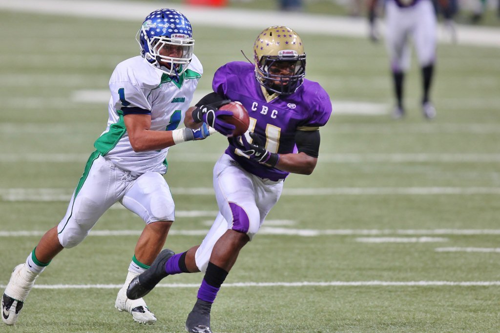 CBCFootball's tweet image. Please keep 2013 grad Aarion Penton in your prayers as he deals with a personal family loss. #CBCFootball #BrothersForLife