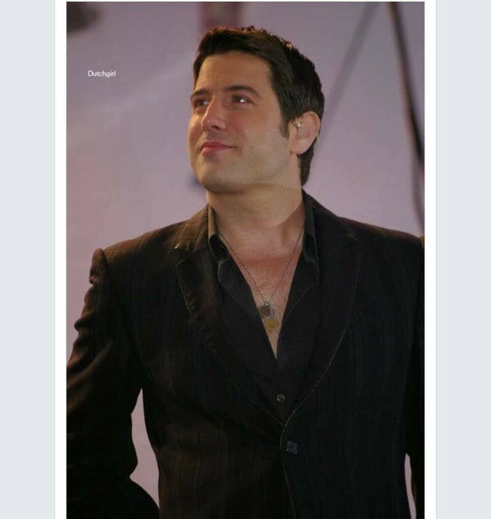 Sebbyholics's tweet photo. Thanks for sharing on FB @elaineobrien25 🙏🏻❤️
#seb #sebdivo #sebbyholics #libre #wecameheretolove #sebsoloalbum #ildivo #sebastienizambard #sebontour #seblive #singer #sebdivofans #davidmiller #ursbuhler #carlosmarin #sebdivolive #sebcomeback https://t.co/AsU2BeCoiD https://t.co/0FPe9bywKU