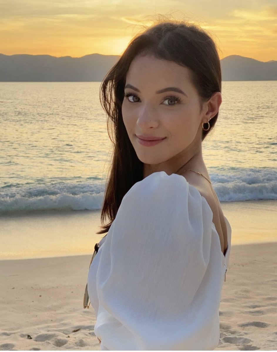 allforjodie's tweet photo. Good morning here’s a picture of a sunshine for your morning. 

(I think this is sundown but jodie is sunshine!) 

We love you dearly, @JTarasek 

Love, 
All for Jodie 🌸 https://t.co/MGRvcmHjSX