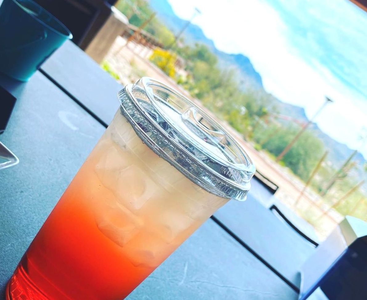 It’s #NationalHydrationDay! What are your favorite drinks for warm days? Personally, we love anything and everything at @CafeBebida. #LifeInEstrella #CasaLucero