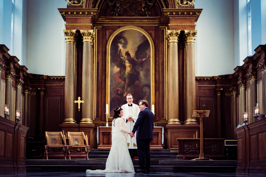 harding_and_co's tweet photo. FIRST ANNIVERSARY // Wishing these two a beautiful first wedding anniversary - we hope you've had a fantastic day S+J ❤️
Image: @alexbeckettphoto
#weddinganniversary #1stanniversary #realwedding #ukwedding #justmarried #celebrantwedding #trinitywedding #trinitychapel https://t.co/yvVcthfCLR