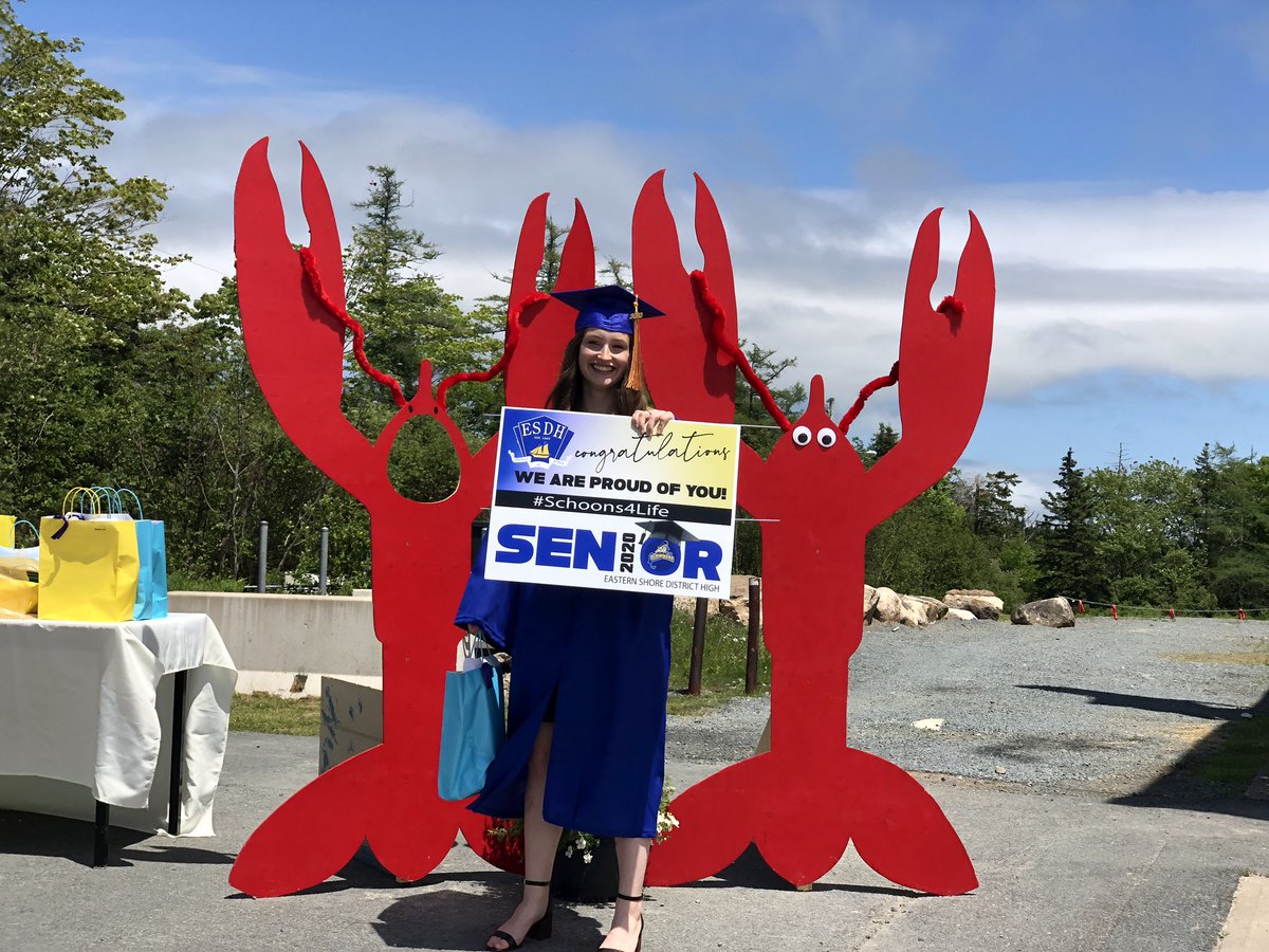 mgeorge_ms's tweet photo. Beautiful graduation at ESDH today. @EasternShoreDHS #HRCEClassOf2020 #NSClassof2020 https://t.co/oJ9O8LYeb2