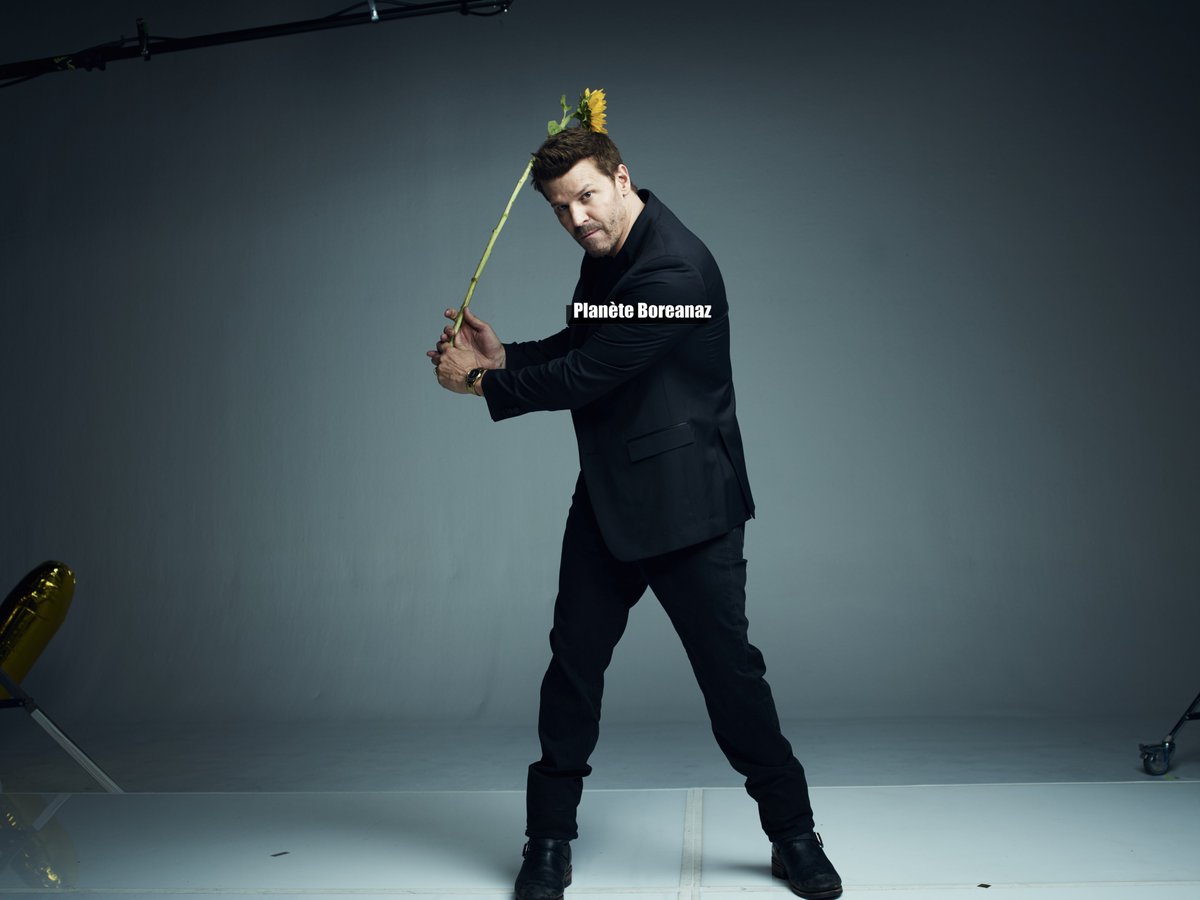 BuffyAngelShow's tweet photo. Notre FamilySite @Planet_Boreanaz vous partage la suite exclusive du shoot inédit de @David_Boreanaz  (2019). + de photos ici 
➡ https://t.co/9S7YC50XKT 
#Buffy #Angel #Bones #JasonHayes https://t.co/20Bnzj3Liq