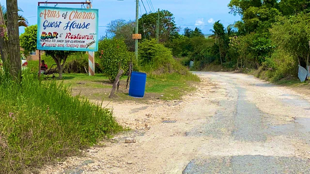 pcharlesjr's tweet photo. Current state of the Rosewell road but it’s about to change! The work has begun &amp; I’ve asked the contractor to work with @NWCjam &amp; @NWA_JA to repair &amp; improve water transmission lines in the area simoultaneously.
#Building &amp; #Developing South East Clarendon. #ModelConstituency https://t.co/x0XxOevH2J