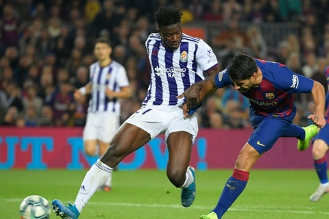 FootyFiles's tweet photo. Mohammed Salisu vs Getafe

90 mins played ⌛
2 clearances
1 interception
3 tackles
0 times dribbled past

A very mature performance from the youngster. Such a bright prospect.

#LaLigaSantander #RealValladolidGetafe https://t.co/KPNKhsawFO