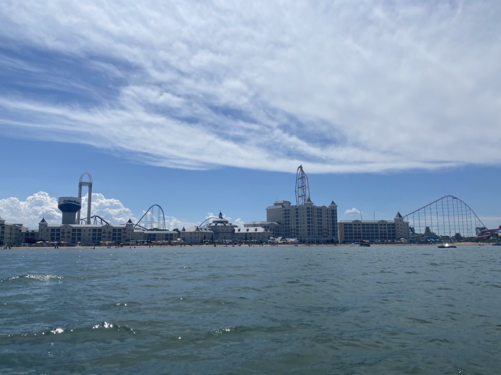 bradbonaroti's tweet photo. Views!π― @cedarpoint @TonyClarkCP #HotelBreakers #APlaceLikeNoOther #CedarPointBeach #SunAndFun https://t.co/3ifswUU6hq