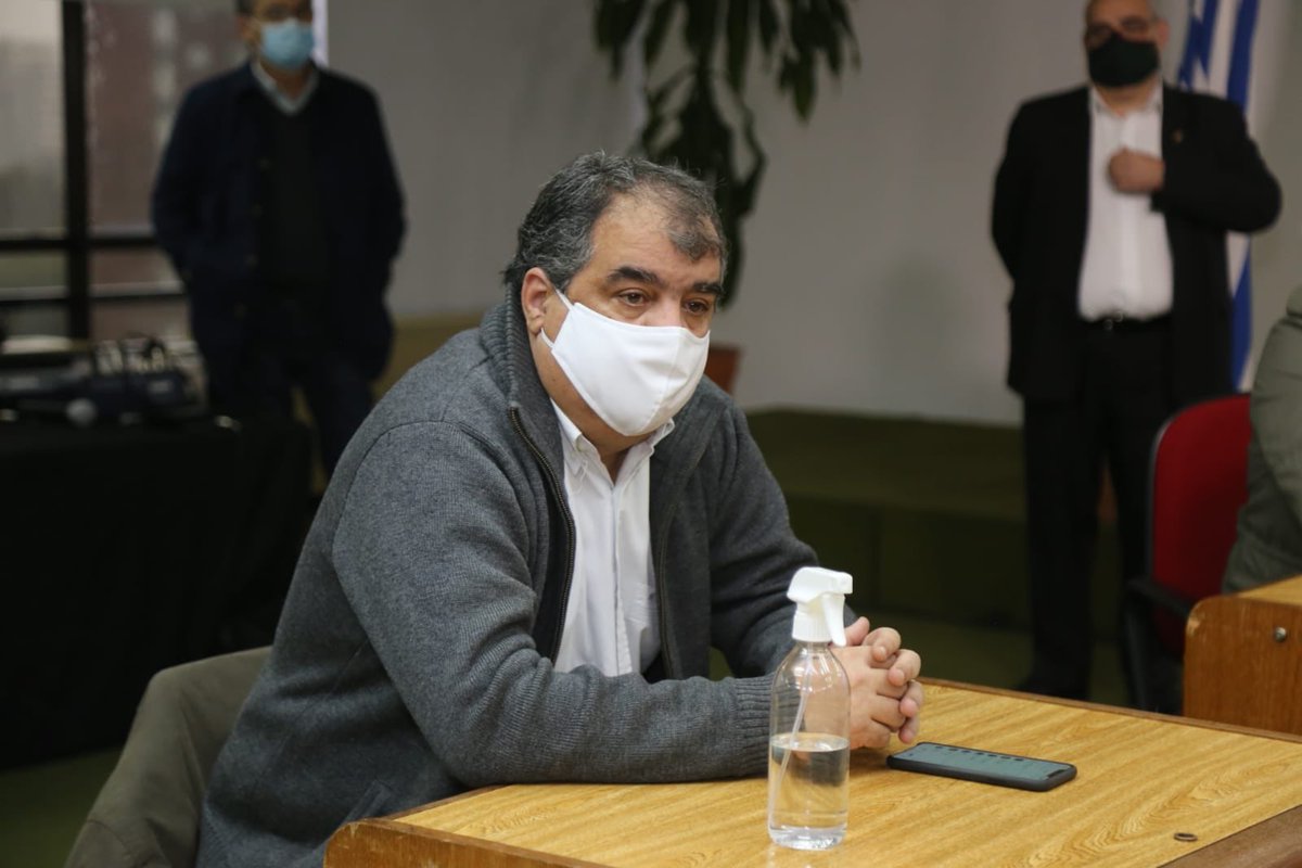 rodrigoblas_'s tweet image. En reunión del Comité de Emergencia Departamental ampliado con los Diputados .Tal cual solicitaramos días pasados la Intendencia y otras autoridades incrementarán controles y medidas para el cumplimiento de los protocolos Covid 19 y campañas de información y concientización