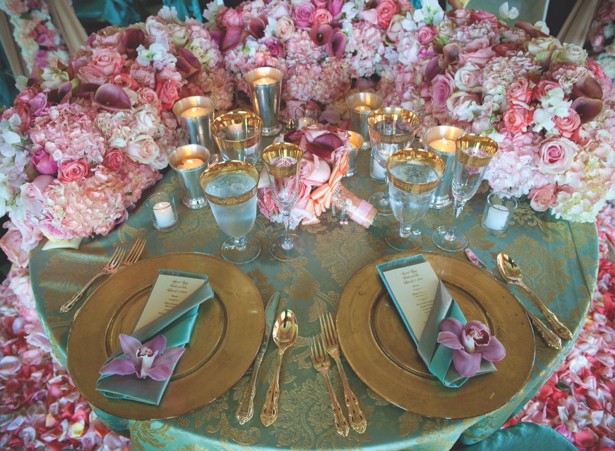 The sweetest of sweetheart table! #ExquisiteEvents
