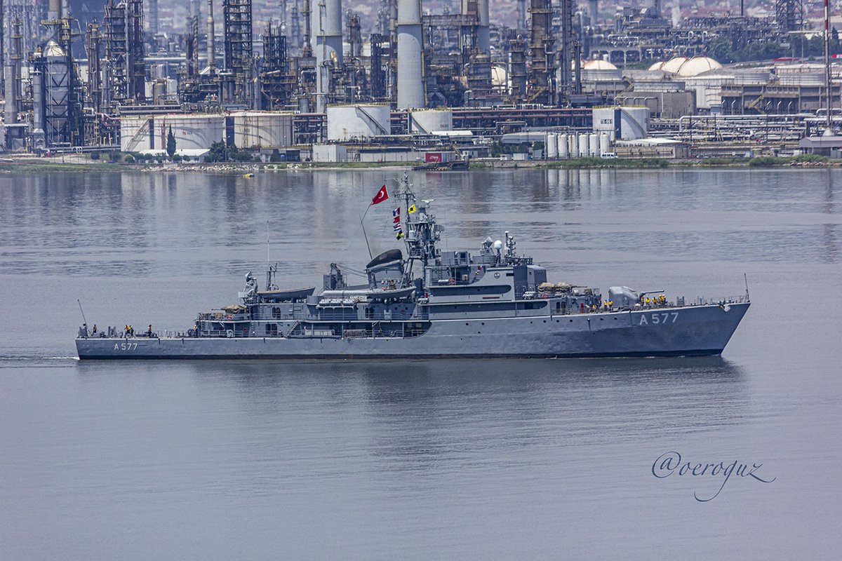 OguzEroguz1's tweet photo. #TurkishNavy 's training ship #A577 #TCGSokulluMehmetPaşa (ex. #GermanNavy's #RheinClass A69 Donau) #gölcük https://t.co/QEEJyz02F1