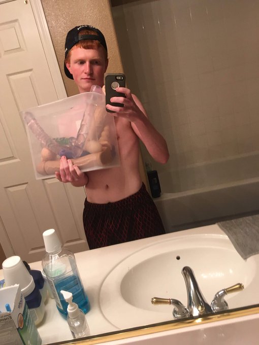 2 pic. @chokemejamie https://t.co/LRUubYS6vG                         ?$5.99?                        