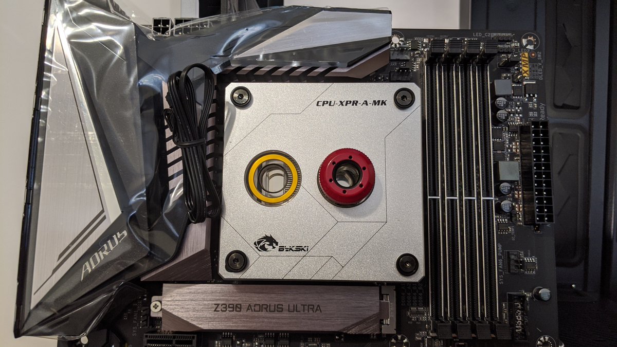 RoninMechaWorks's tweet image. Decisions, decisions...  Which @bykski_us CPU water block should we go with for the @AorusOfficial Z390 ULTRA motherboard on the @HITCOMMAND Base station build?

#HItCommand #AorusOfficial #PCBuild #SponsoredBuild #Intel #IntelGaming #roninmechaworks #watercooling