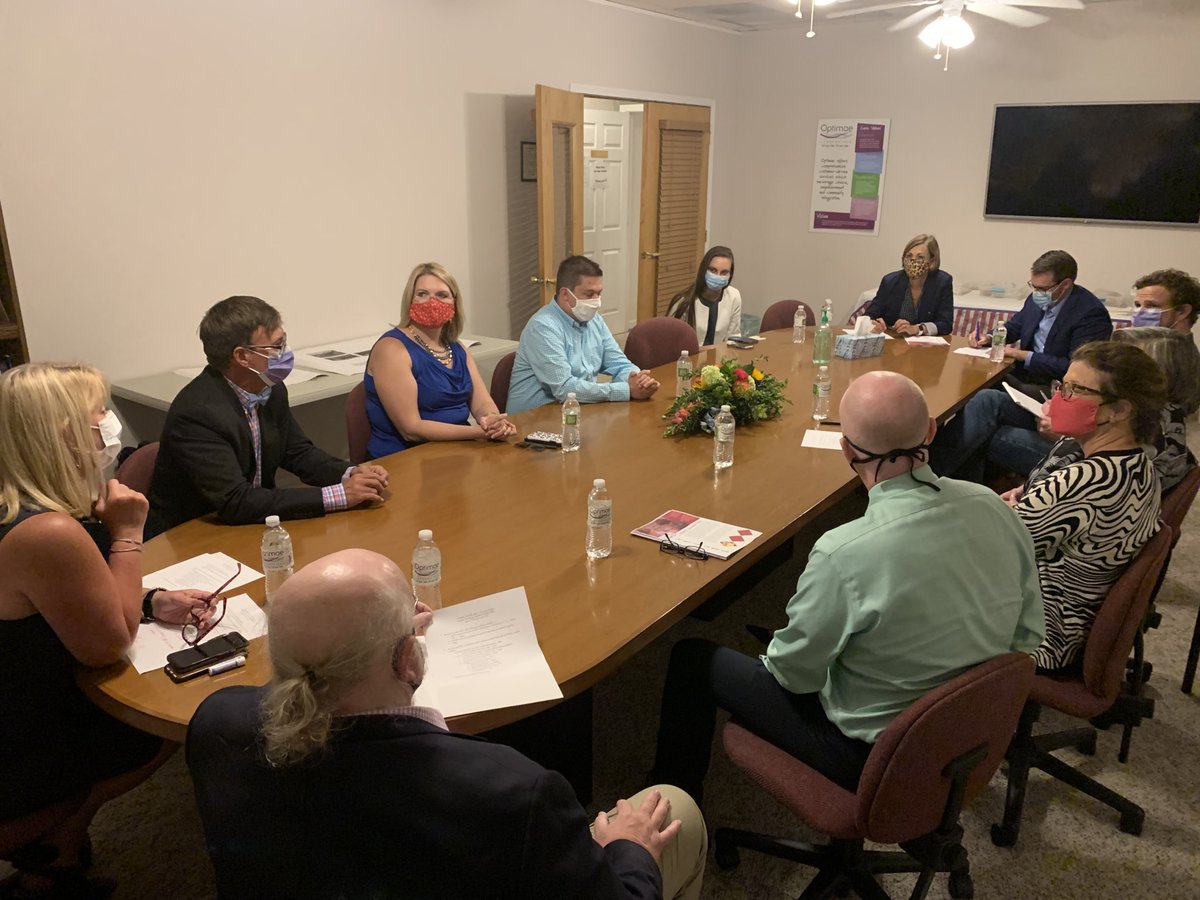 rgschwarm's tweet photo. Thanks ⁦@IAGovernor⁩, ⁦@IALtGov⁩, and ⁦@RepShipley⁩ for joining Team Optimae today in Fairfield! ⁦@maize_james⁩ @susanma40959098 https://t.co/GXNs9gstRJ