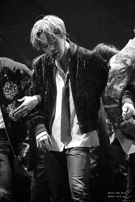 Jimin - Black and White #JIMIN    #지민    #방탄소년단    @BTS_twt