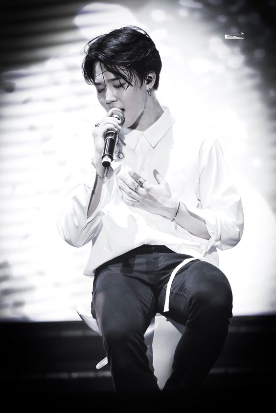 Jimin - Black and White #JIMIN    #지민    #방탄소년단    @BTS_twt