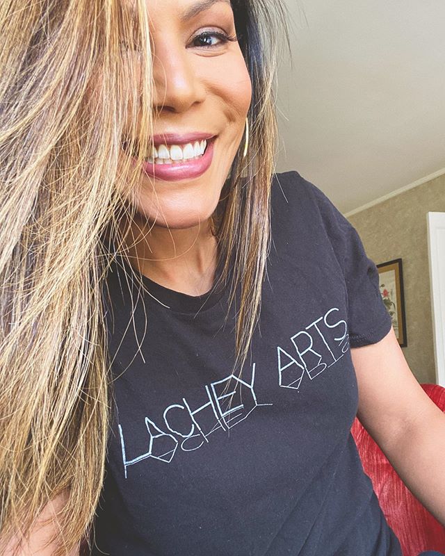 MFanfactor's tweet photo. ๐ #YourMerleDandridgeFanFix ๐๐#MerleDanrdigeFanFactorGroup ๐#TeamOurGirlMerleDandridge๐ค #MerleDandridge ๐๐ผ๐ #Merleholics ๐ฌ๐ #LacheyArts ๐๐พ A note from Lachey Arts "STAFF SPOTLIGHT โญ๏ธโจ We are so lucky to have Merle Dandridge as a consistent part of our Lachey Arts team! https://t.co/pFyhr208ON
