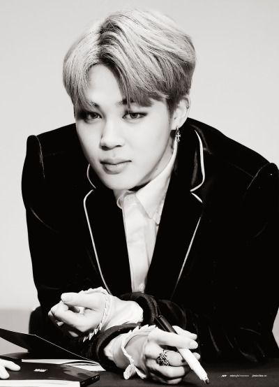 Jimin - Black and White #JIMIN    #지민    #방탄소년단    @BTS_twt