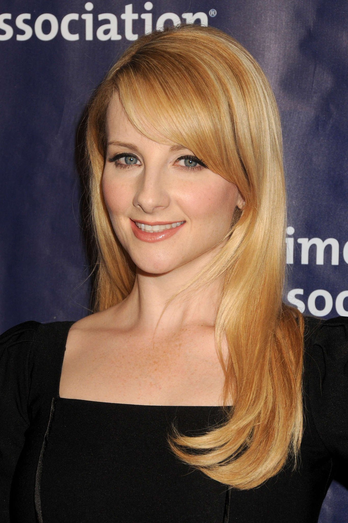 Happy Birthday to the lovely Melissa Rauch 