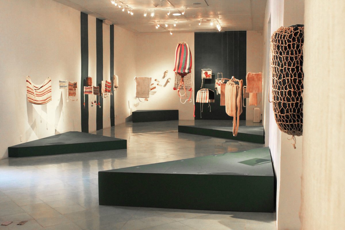 MUSEO_TEXTIL's tweet photo. "Miel y vino, hilo y aguja: las maravillas del maguey".La muestra con piezas del acervo del #MTO, reflejó los usos que se le han dado a la fibra de #ixtle en distintas comunidades de México, Guatemala y Ecuador.
¿ Recuerdas en qué año fue ? https://t.co/BETocTKHjL