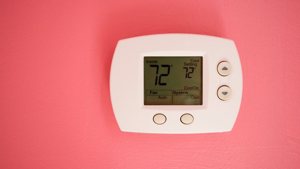 I love the analogy @SarahSajohnson uses about leadership. It is my job to set the tone as the leader of my organization. I need to be the thermostat of my organization, not the thermometer. Leaders must have great teams to help set the tone! #LeadwithFAITH