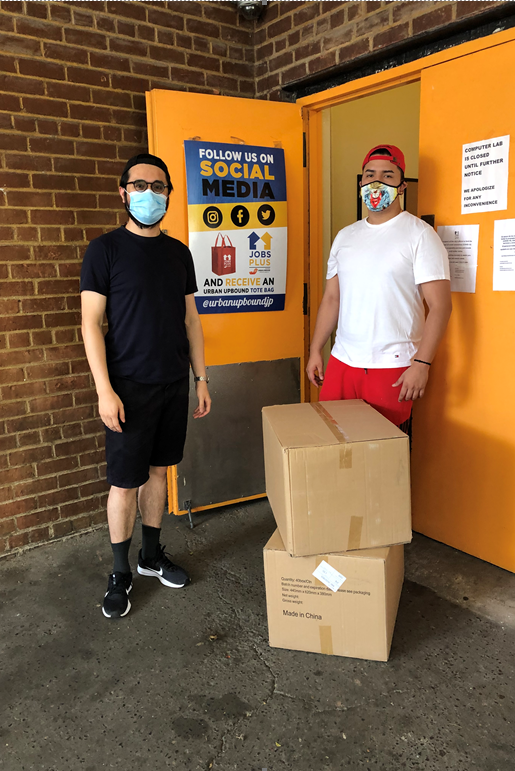 LICPartnership's tweet photo. Today we delivered 4,000 masks from @NYC_SBS to @UrbanUpbound_NY for them to deliver to businesses in the area! #SupportLICLocal https://t.co/HOFnRebzje