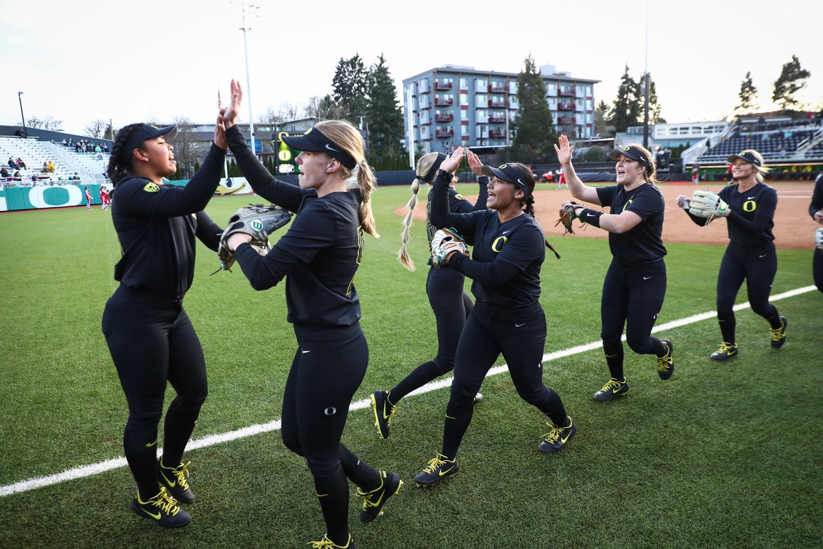 OregonSB's tweet photo. Today, we celebrate 4️⃣8️⃣ years of #TitleIX.

#GoDucks https://t.co/K98a5xvGxP