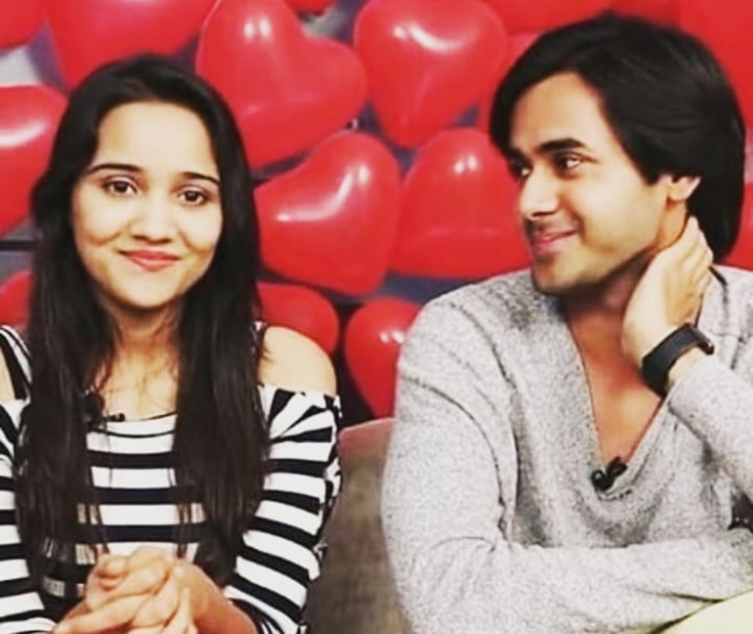 Well every1 knows how obsessed,I am with  #YehUnDinonKiBaatHaiSamaina make me happy So do Ashi & Randeep by just being themselvesWe didn't get a lot of joint IVs but the 1's we have are pure goldThis one m sure is sabka fav Chotu sa thread @Ashisinghh  @irandeeprai