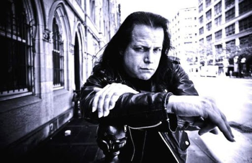 RedemptionFilms's tweet photo. Happy birthday to Glenn Danzig!
Here is a still from his movie Verotika, & also a cover to the Verotika comic by artist Simon Bisley, who is one of our faves!
.
.
#danzig #samhain #misfits #fiendarmy #horrorcomics #verotika #iwantyourskulls #simonbisley #bisley #slaine #2000ad https://t.co/eloI9LkB6Z