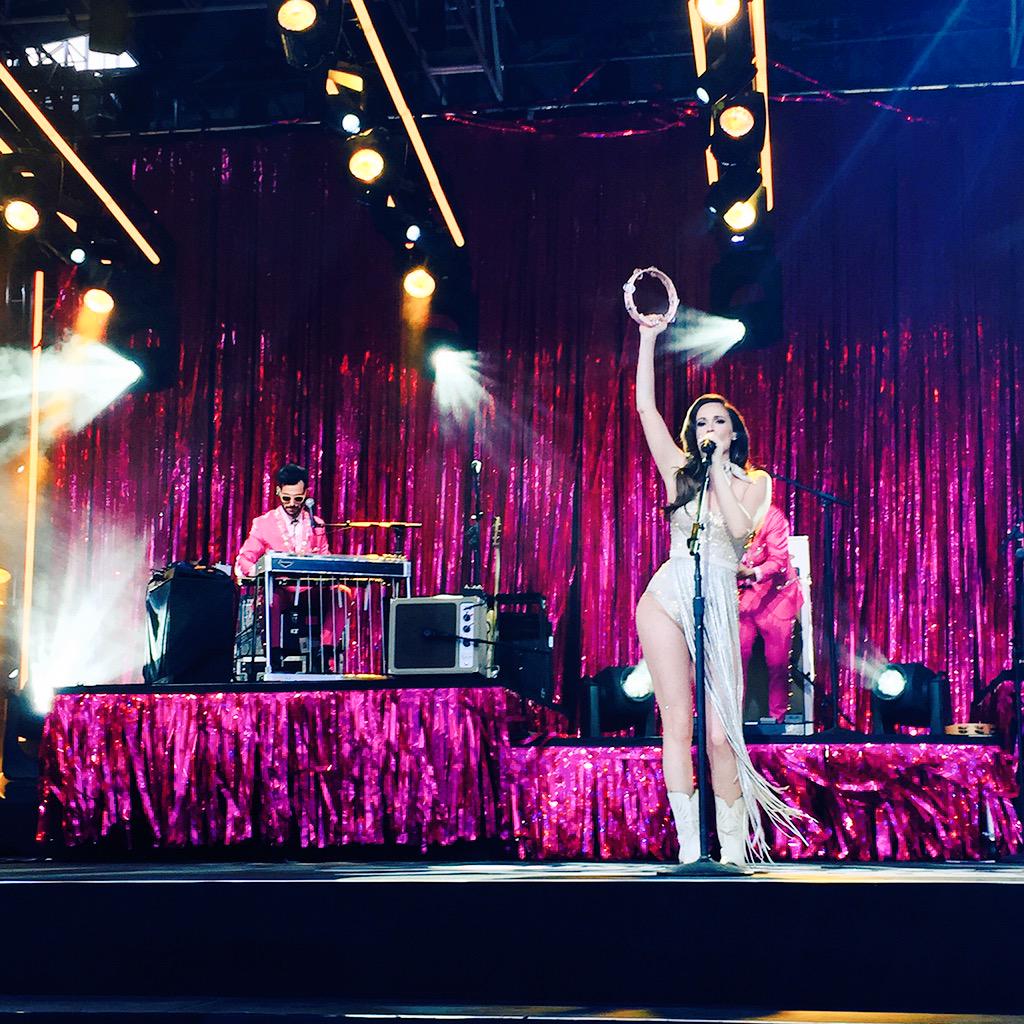 OnAirJake's tweet photo. Happy 5 years to #PageantMaterial πΈπ»β¨ This album is so nostalgic for me, and v underrated. I saw @KaceyMusgraves perform it a few times, but what I remember most (kinda) is being LIT at the 2015 CMA Awards afterparty & telling her how she should've won Album of the Year for it. https://t.co/pD8l5eoiHd