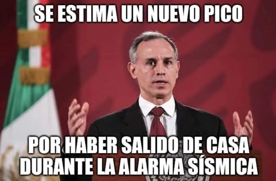 asoracing's tweet photo. Se les está diciendo: quédense en casa!!!
Y no, aprovechan cualquier movimiento para salir por patas 😡😡😡😡.  🤣🤣🤣🤣🤣 https://t.co/gOTeuOkE6r