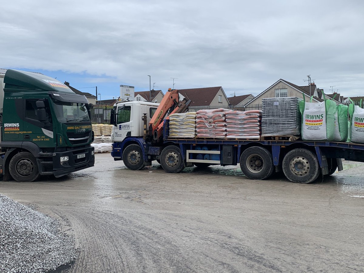CASTLEPAVING tweet media