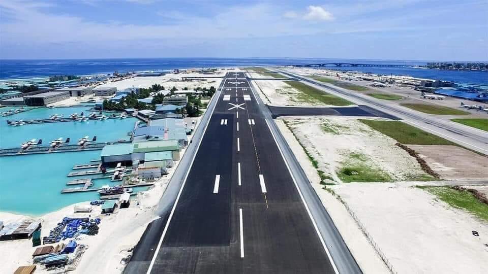 Muhmed_Ismail's tweet photo. RaeesYameen ge verikamu ga gaumuge tharahgee ge dhuveli huri minvaru thafaathu Raiyythun 5 ahareh therey dhahka dhin dhebass nuveveyne hageega theh https://t.co/OBHOrLhpeG