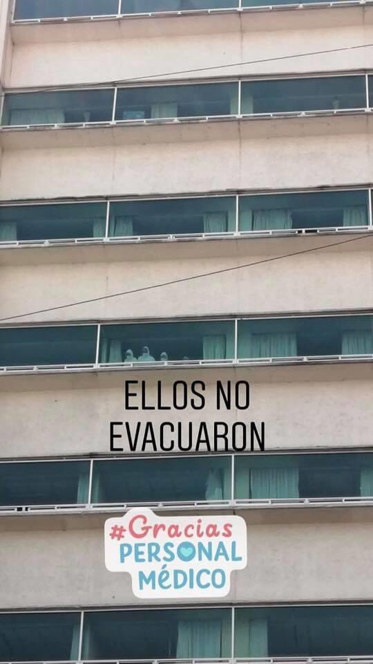 medicosergio's tweet photo. GRACIAS 🙏 
Personal de Hospitales en MEXICO 🇲🇽 que atienden personas en el piso #COVID, no pudieron evacuar tras el #Sismo y permanecieron en su lugar de trabajo para brindar apoyo a sus pacientes. https://t.co/oT6rVzqhb4