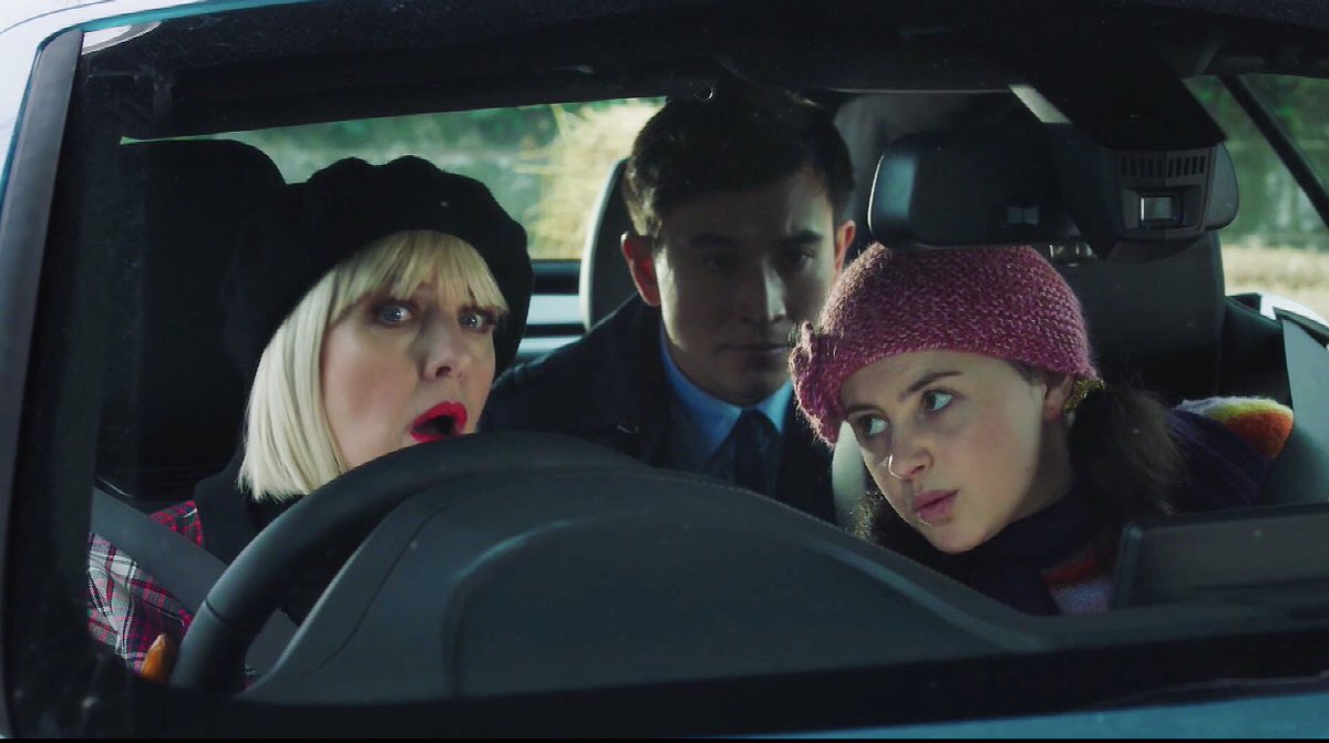 So, who’s loving Toni?! 🙋‍♀️ 🕵️‍♀️