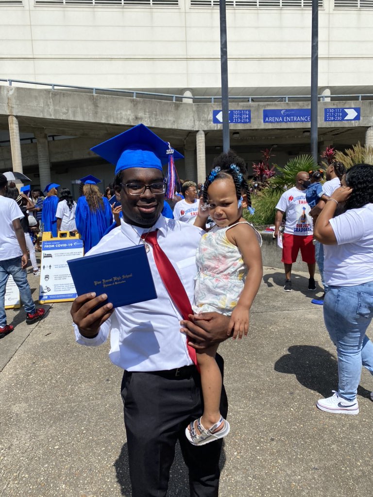 trez_15's tweet image. They say how that young nigga made it out with no guidance 🖤 #LLMR #LLFRO #LLJB