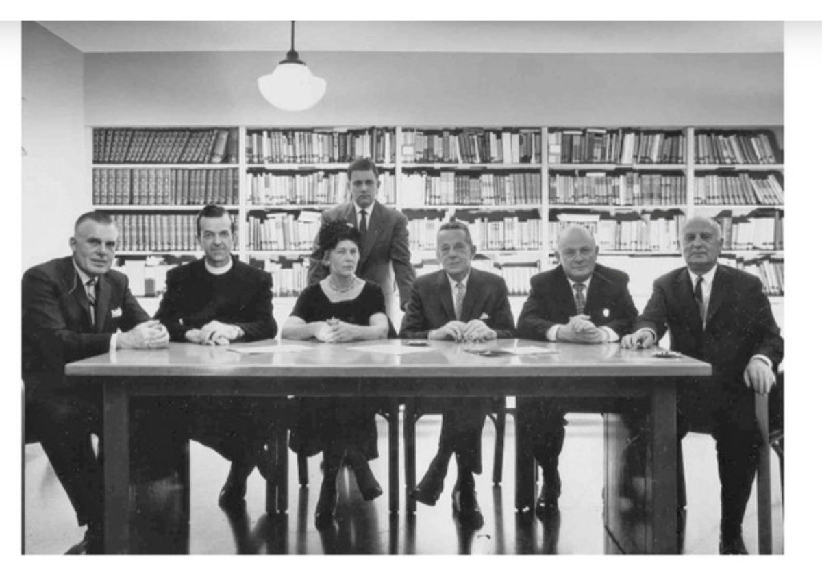 يسألني الكثير من مرضى #الفشل_الكلوي ان لا جديد من علاجات للفشل النهائي؟ قبل الستينات لا يوجد أي علاج...