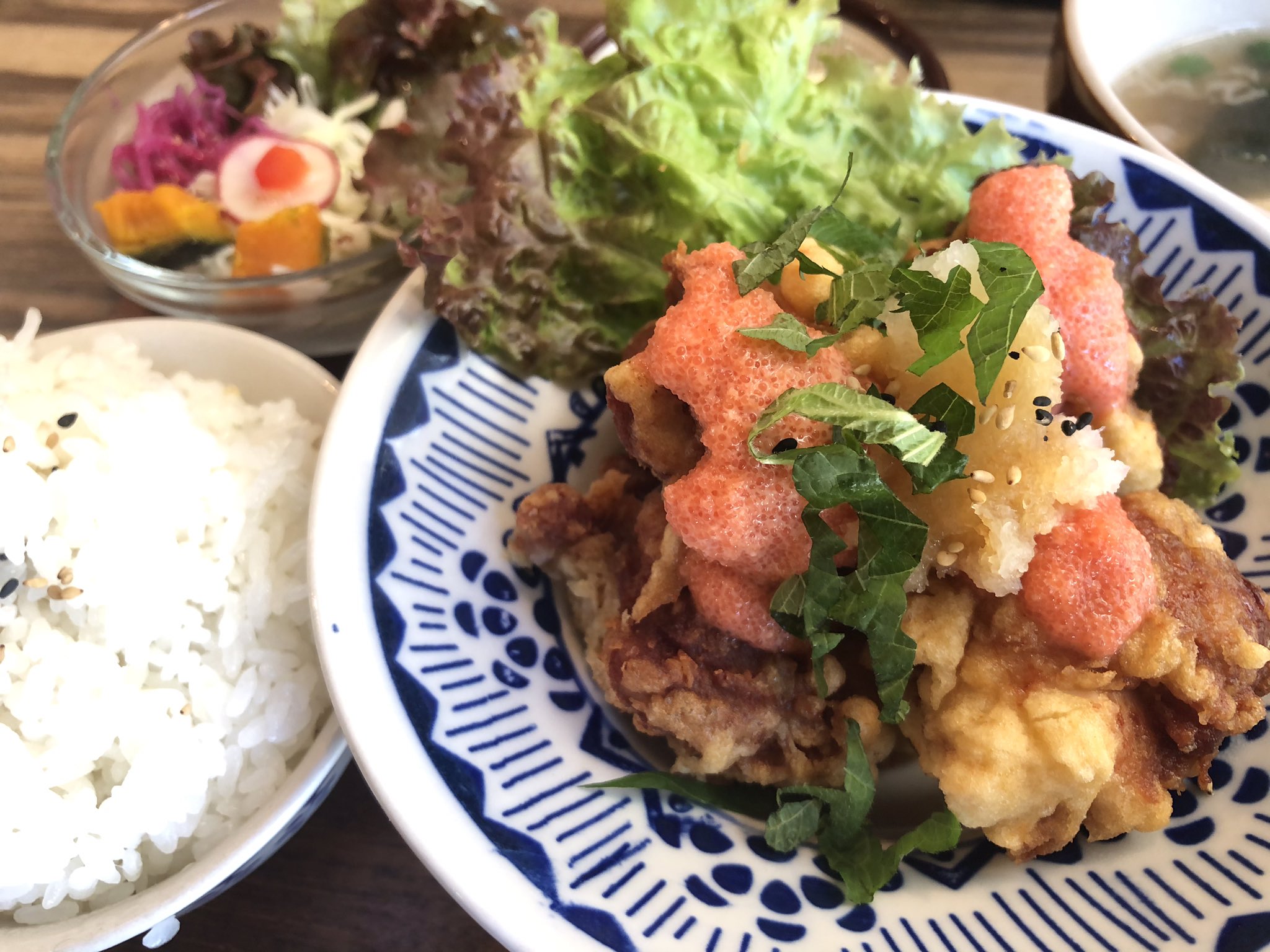 Ma2 まつ Mallow の ランチ を頂きました 見ての通り 味 彩り 満腹感 どれも 大満足 淡路鶏 唐揚げ 明太子ソース キーマカレー 淡路島カフェ 淡路島グルメ 淡路島ランチ 淡路島 おすすめカフェ T Co 9leucupqoh Twitter