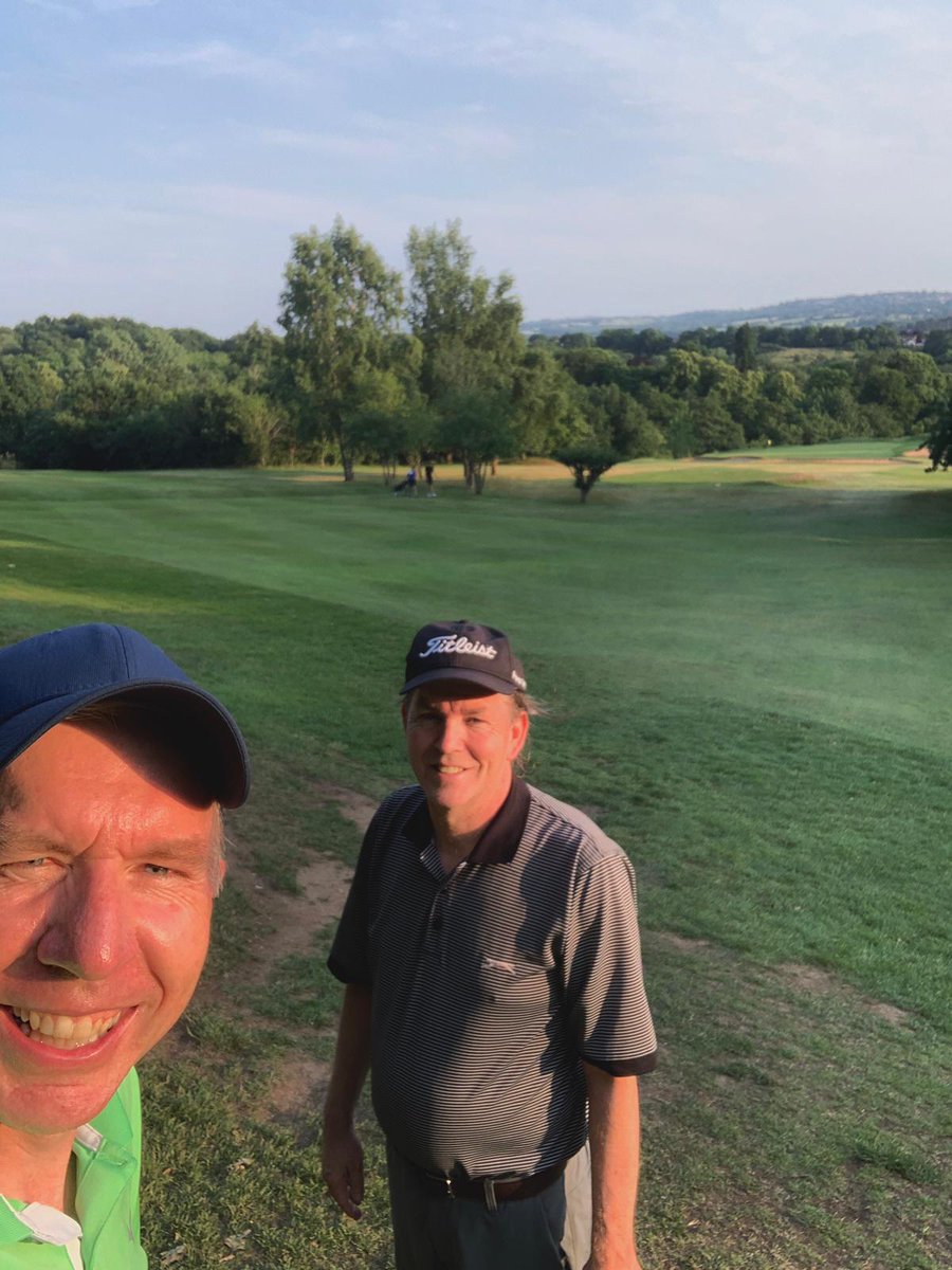 AMGolfMindCoach's tweet image. Lovely evening wander around @halesowengolf . First catch up with @cardiac29 who just threw in a hole in one!!  (6th hole 172 6 iron . Disappeared 👏) 
Great to be able to share that with you Rob ... #magicdust 🙂