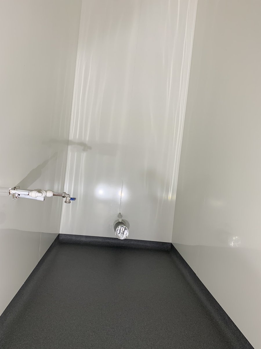 coryflooring's tweet photo. A great installation using #Altro whiterock and Altro Pisces 
Thermoformed and welded for a seemless look. No better product for an Hygienic area in the current climate. interested in upgrading your working areas, managing germ control easier call 07973233943 https://t.co/6Rbs3Y83tc