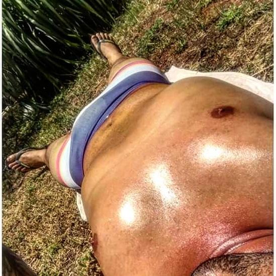 aglissonoff's tweet photo. Saudade de pegar um cor neh meu filho? 😂😂😂 #beach #modapraiacomestilo #sol  #instasunga #bikini #mar #instaboy #biquini #homensdesunga #cueca #fitness #maios #lingerie #speedo #cuecas #tendencia #promocao #summer #instagym #menunderwear #msungasbrasil #gym #mai #men https://t.co/SVqgILISzl